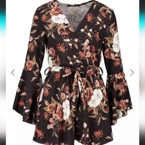 FLORAL FLARED SLEEVE TIE WAIST ROMPER